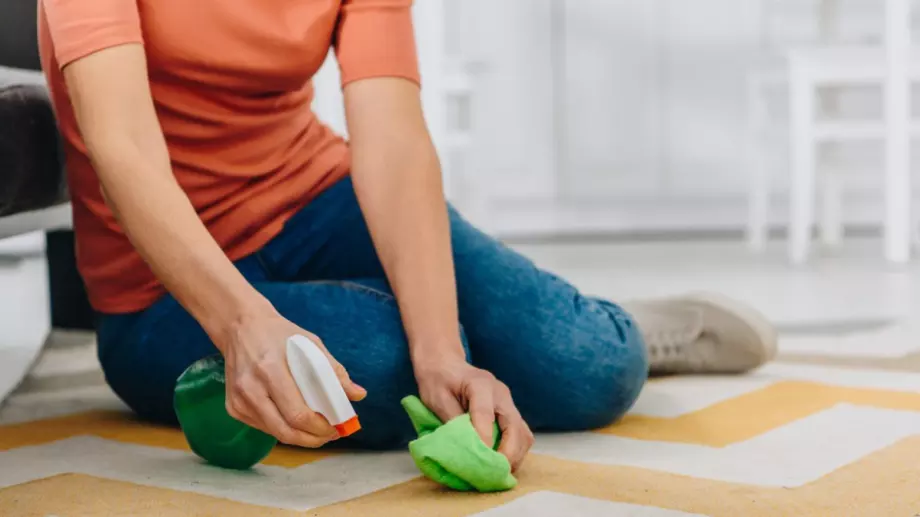 Вълшебна смес за почистване на килими