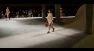 Вижте моделите на Hermès за Пролет/Лято 2023 (ВИДЕО)