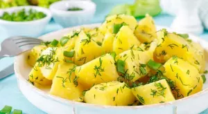 Защо варените картофи трябва да се ядат само студени?