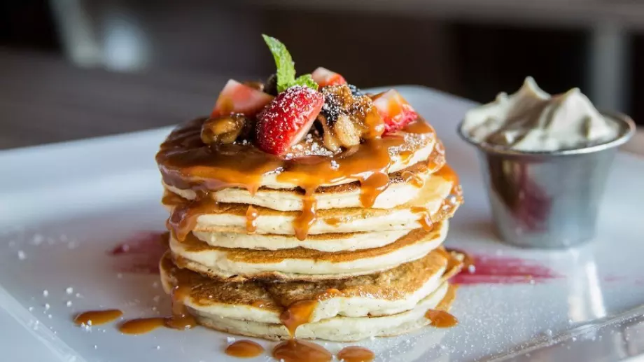 Само с две съставки: Протеинови палачинки