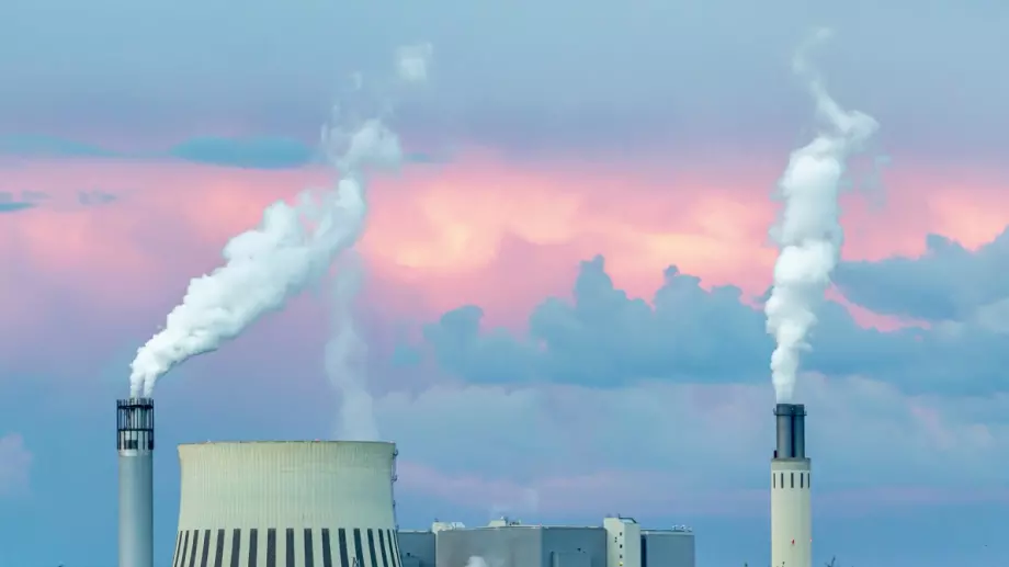 Въглеродните емисии на ЕС спаднаха до под нивата от пандемията