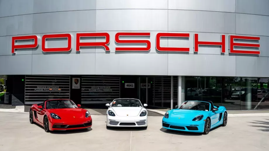 Porsche се превърна в най-скъпия производител на автомобили в Европа (ВИДЕО)