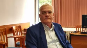 Парламентът предсрочно прекрати мандата на проф. Петко Салчев като управител на НЗОК