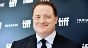 Брендан Фрейзър се разчувства по време на емоционална реч (ВИДЕО)