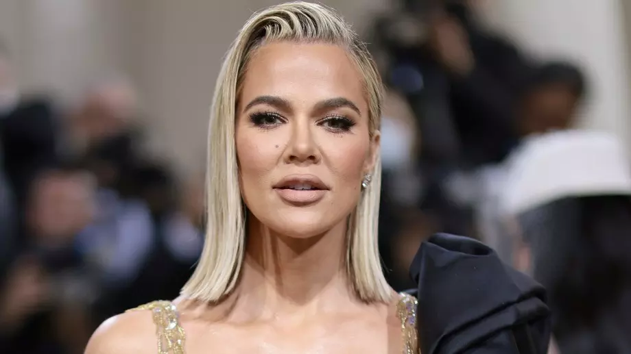 Клои Кардашиян направи огромен Фотошоп гаф (ВИДЕО + СНИМКИ)