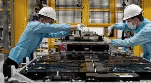 В търсене на "черно злато" от употребявани автомобилни батерии