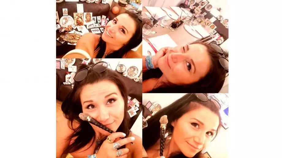 Художничката Ивелина Христова:  Картините с кафе са като "живи"