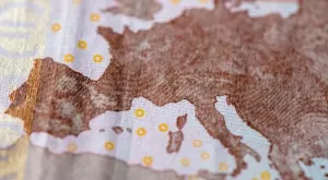 Шест държави в ЕС имат дълг, надхвърлящ 100% от БВП, България е предпоследна