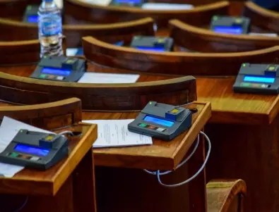 След 15 часа заседание: Депутатите не гласуваха изборни промени