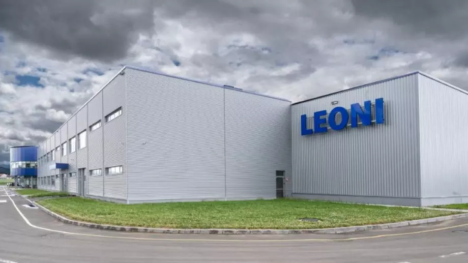 Германската Leoni отваря още 1000 работни места в завода си в Сърбия