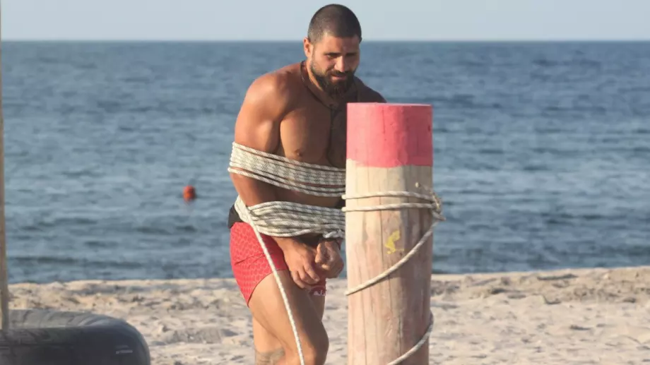 Снимка издаде, че наградата на 