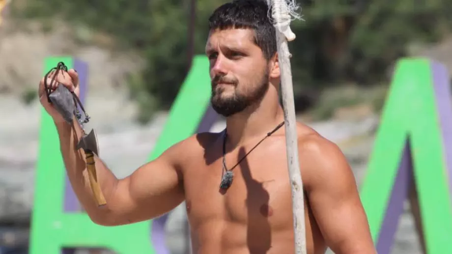 Алекса се отдаде на живот след 