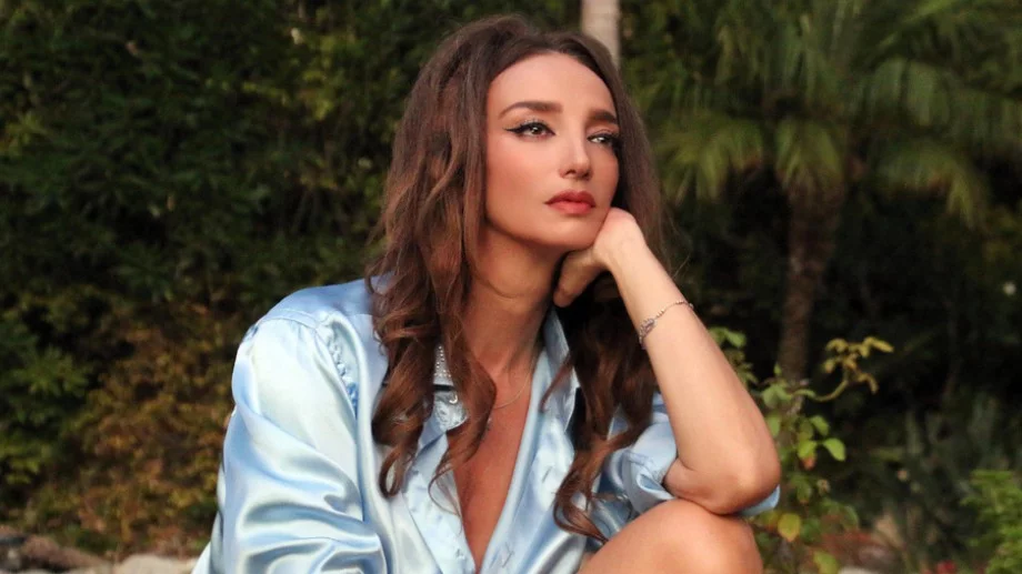 Деси Тенекеджиева се снима във филм с Мики Рурк