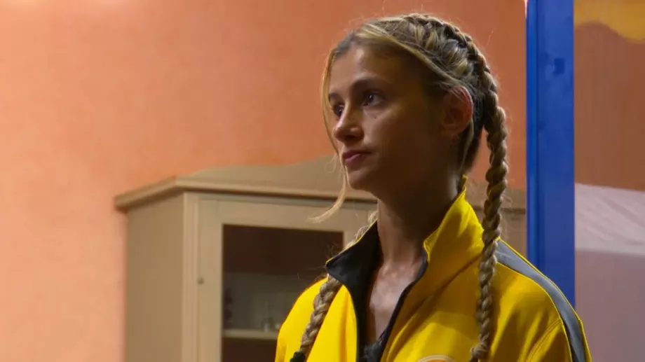 Няма да я познаете! Ето как е изглеждала Мани от 