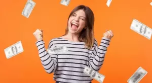 Тази зодия ще се къпе в ПАРИ през март