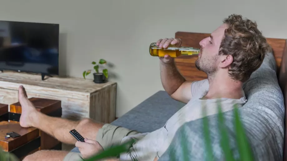 Виц на деня: Дъщеря ми избяга с един пропадняк