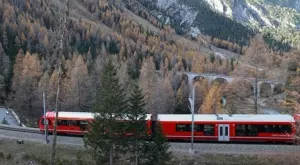 Композираха най-дългия пътнически влак в света (ВИДЕО)