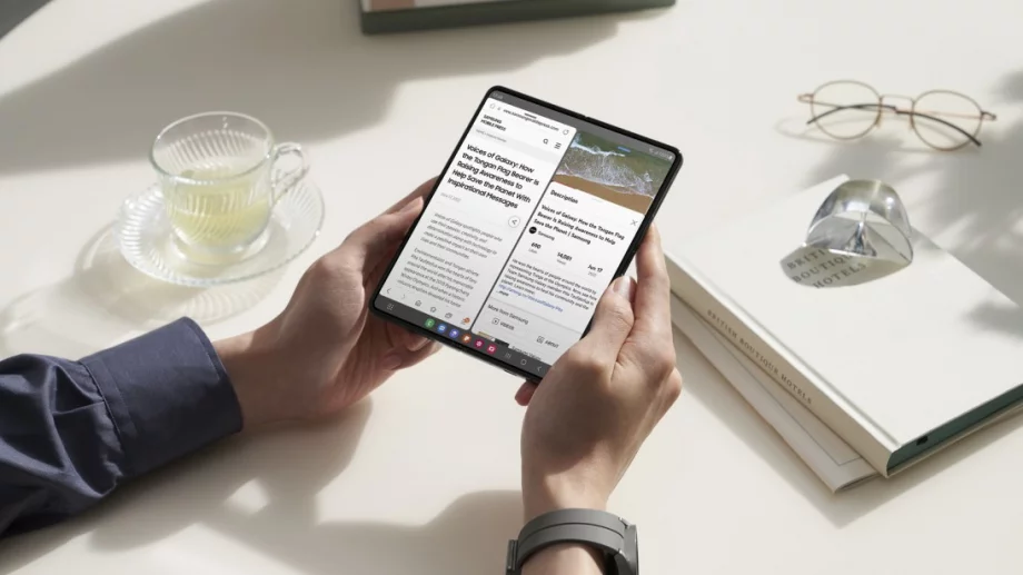 Супергерой в тяло на смартфон