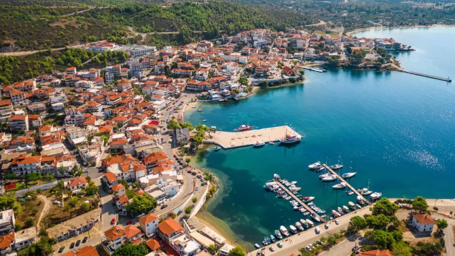 Българите все по-често купуват евтини имоти в Гърция