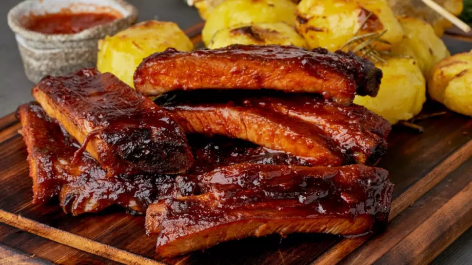 Свински ребра с ориз