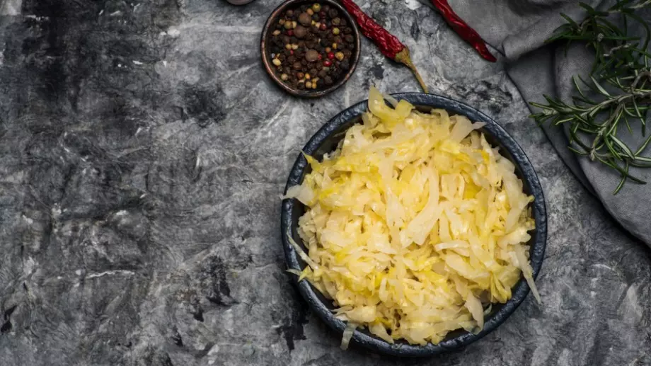 Не сте подозирали за тези ползи на киселото зеле