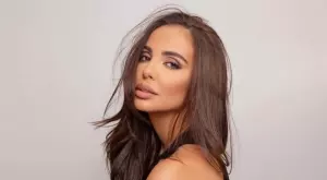 12-годишната дъщеря на Ни Ло празнува рождения си ден в нощен клуб (СНИМКА)