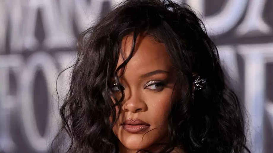 Чуйте първата песен на Риана от 6 години насам (ВИДЕО)