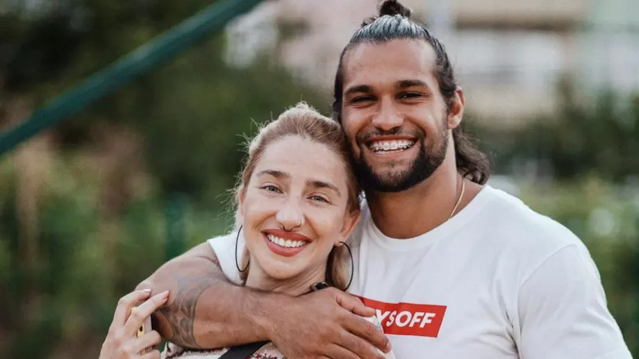 Ето защо Сами Хосни изхвърли бебето си през вратата (ВИДЕО)