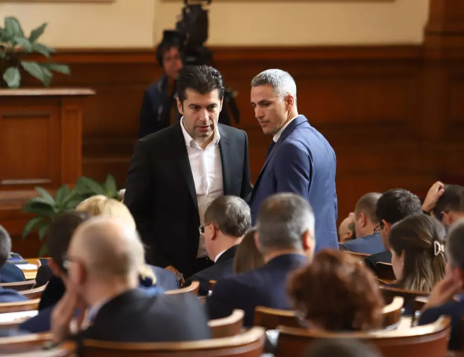 Кабинет на "Продължаваме промяната" и "Демократична България" изглежда все по-малко вероятен