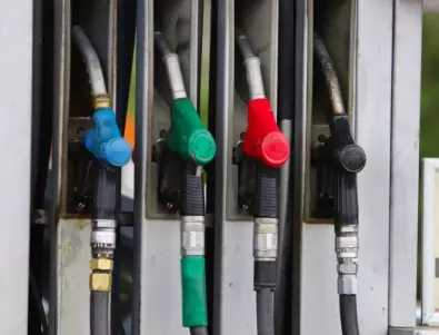 Икономист обясни как отстъпката за горивата може да стане 75 стотинки