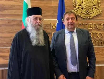 Министър Иван Шишков и епископ Евлогий разговаряха за обновяването на Рилския манастир
