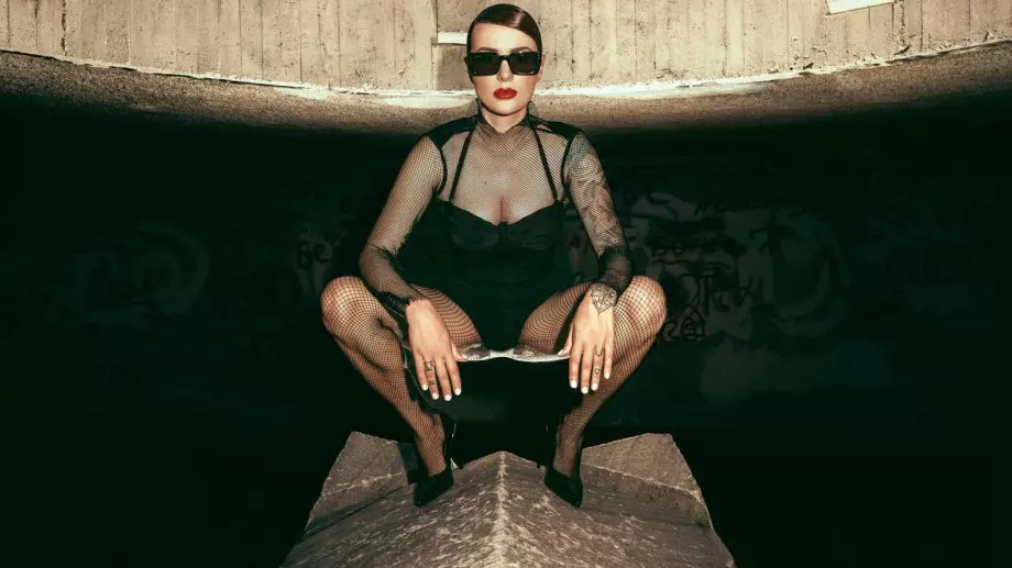 Рут Колева отговори на критиките, че е опорочила паметник