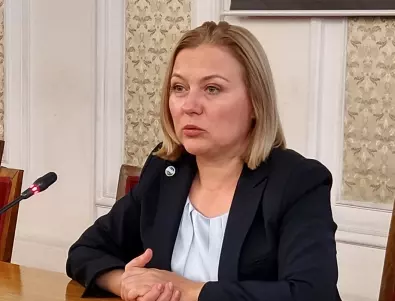 Надежда Йорданова: Ставаме свидетели на един законодателен миш-маш