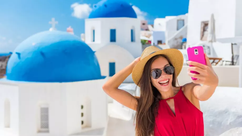 Инфлуенсъри ще рекламират България - получават 600 000 лева