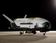 Секретният Boeing X-37B се завърна на Земята след рекордните 908 дни в Космоса