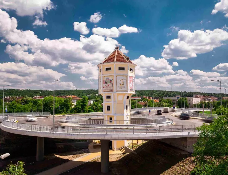 След конкурс млади архитекти ще обновяват Водната кула в Димитровград (СНИМКИ)