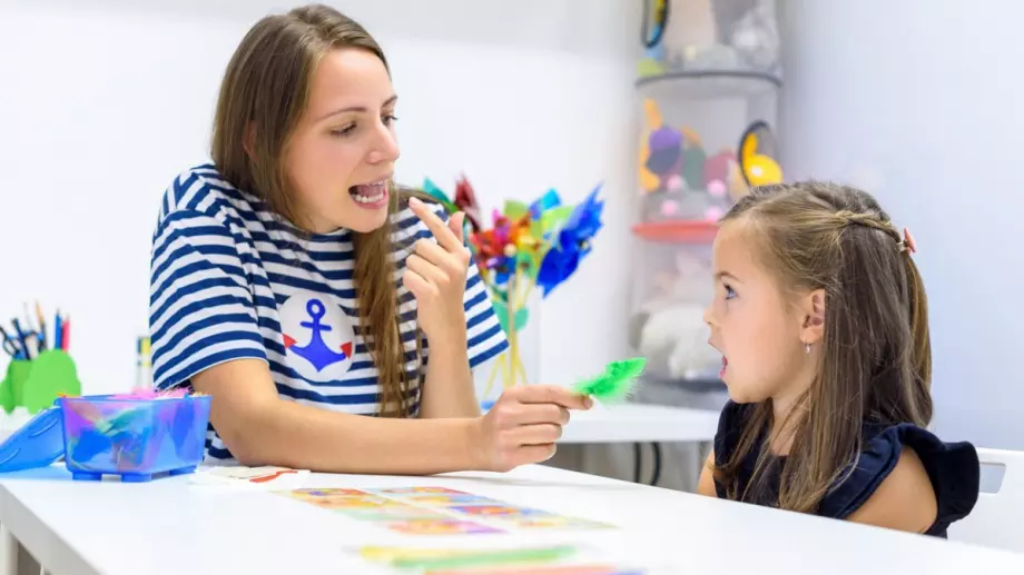 Кога е добре да се обърнем към логопед за нашето дете