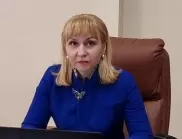 Ковачева: Законите се приемат бързо и не допринасят с нищо за по-добрия живот на хората