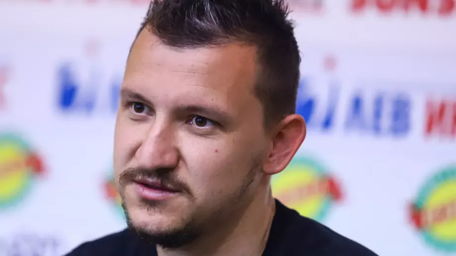 Тодор Неделев поясни кога може да се завърне на терена за Ботев Пловдив и призна: Доста съм гладен за успехи