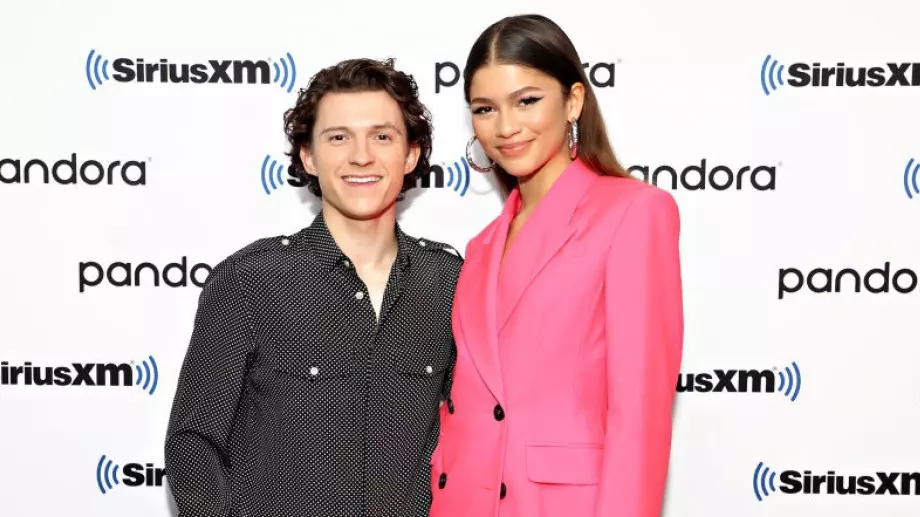 Том Холанд и Зендая се завръщат в "Спайдърмен"