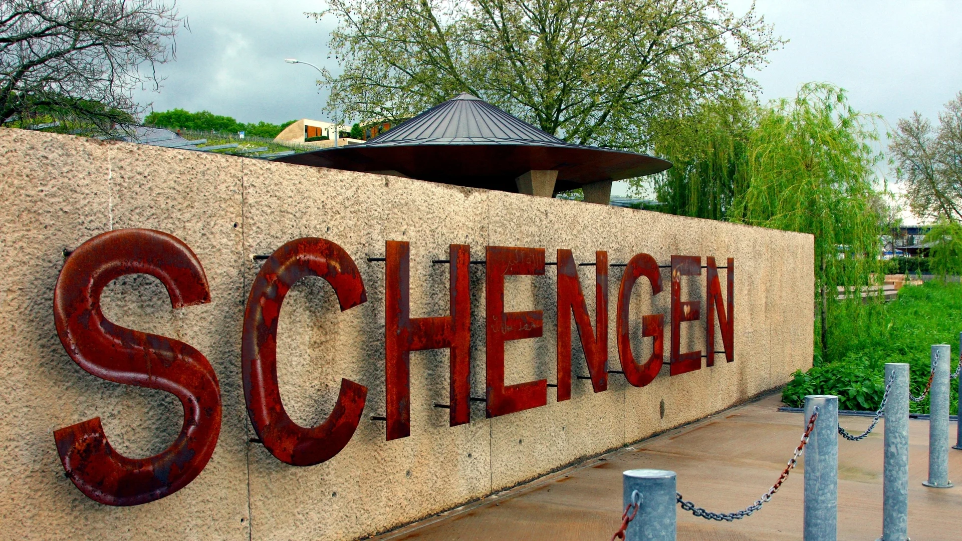 Politico: ЕС заключва вратата на Шенген за руските дипломати