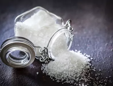 Откъде идва суеверието за разсипаната сол