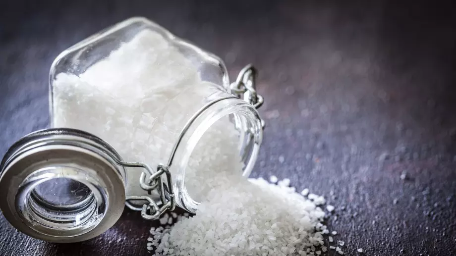 Какво ви oчака според поверието, ако разсипете сол