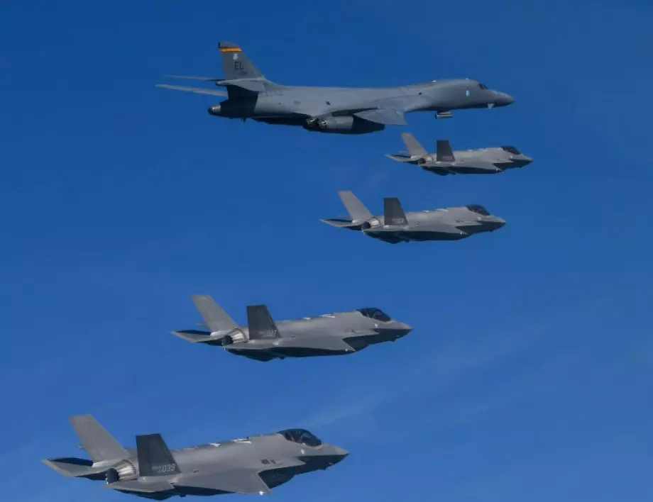 Тревожни новини: Десетки китайски кораби и самолети са засечени около Тайван