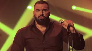 Азис показа порасналия си син (СНИМКА)