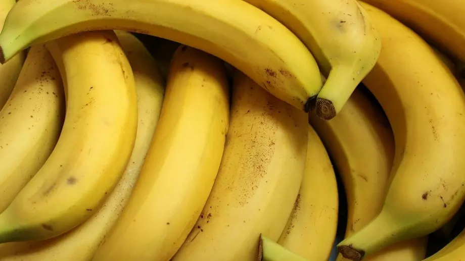 Експерти: Никога НЕ яжте банан, преди да измиете кората му