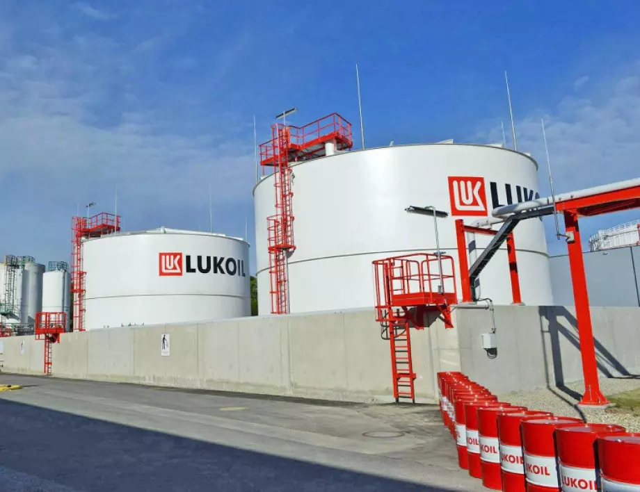 Италия се готви да национализира рафинерията на "Лукойл" на остров Сицилия