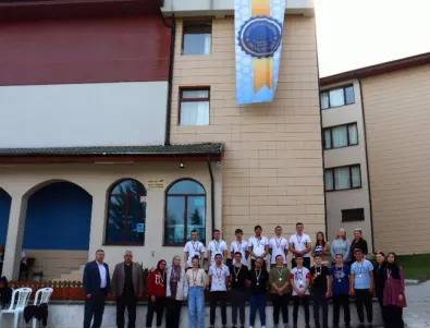 Удостояват мюсюлманското училище в Шумен с почетен знак на общината