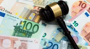 Вдигат заплатите на магистратите и служителите с 15%, както и парите за ранг