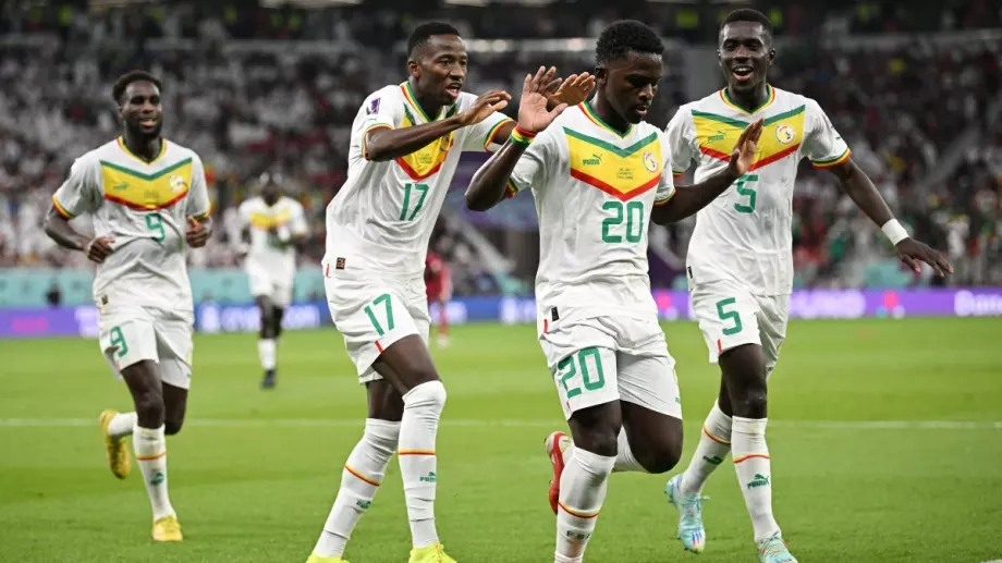 Исторически гол на Катар не стигна срещу романтичния тим на Сенегал на Световното първенство